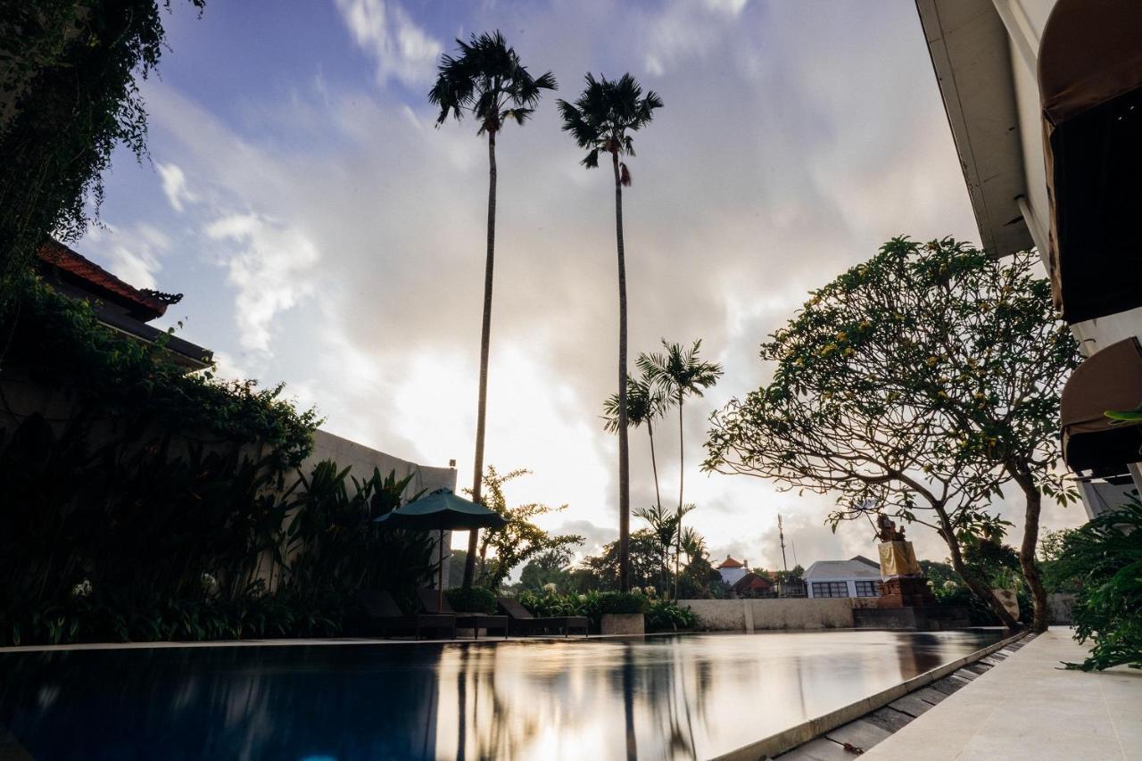Umpadhi Canggu Luaran gambar